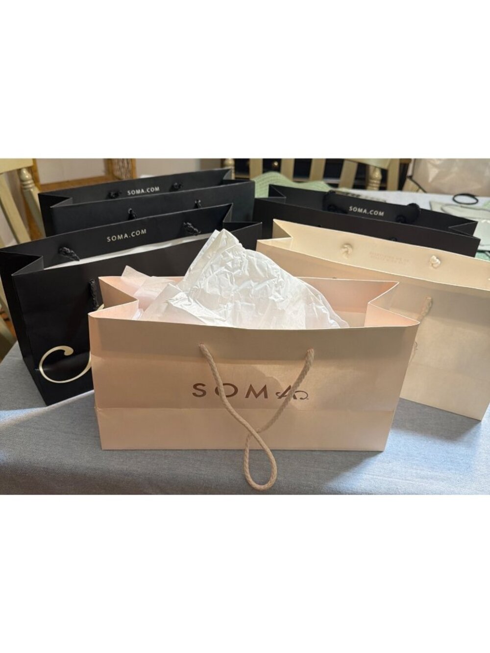 Lot of 4 Soma Branded Paper Shopping Bags Black Light Pink Script Gift